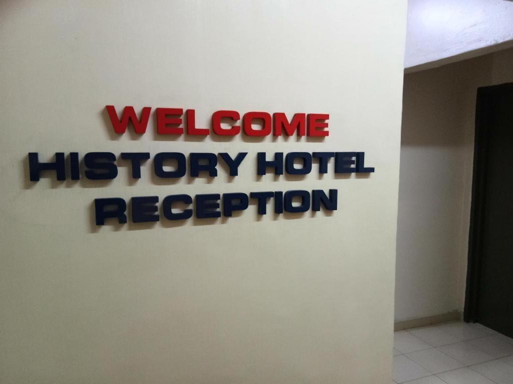 History Hotel Kangar Esterno foto