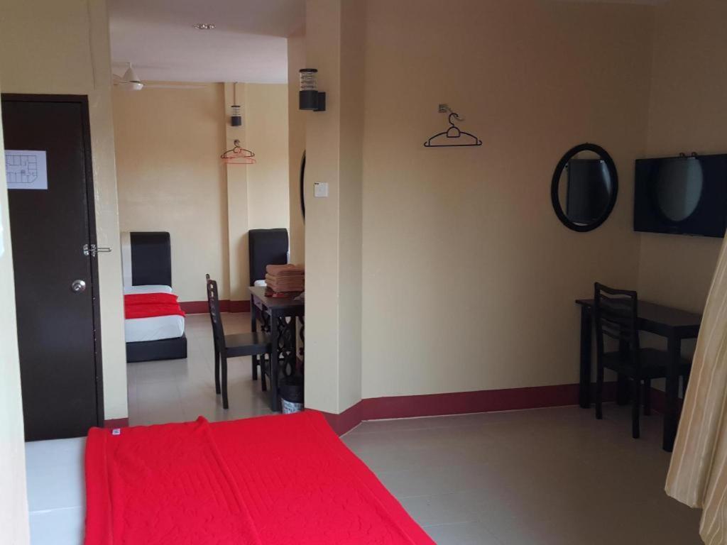 History Hotel Kangar Esterno foto