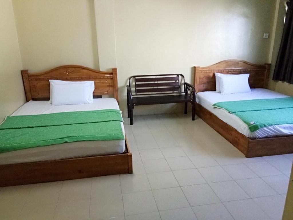 History Hotel Kangar Esterno foto