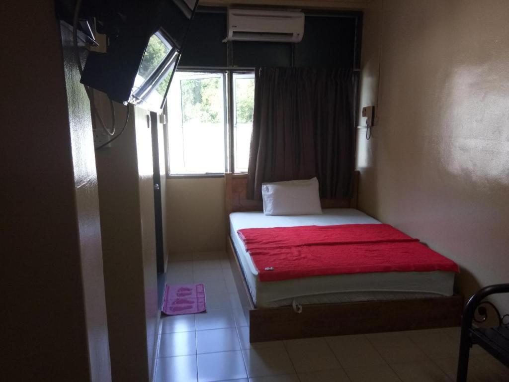 History Hotel Kangar Esterno foto