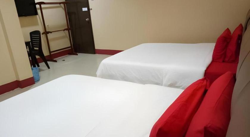 History Hotel Kangar Esterno foto